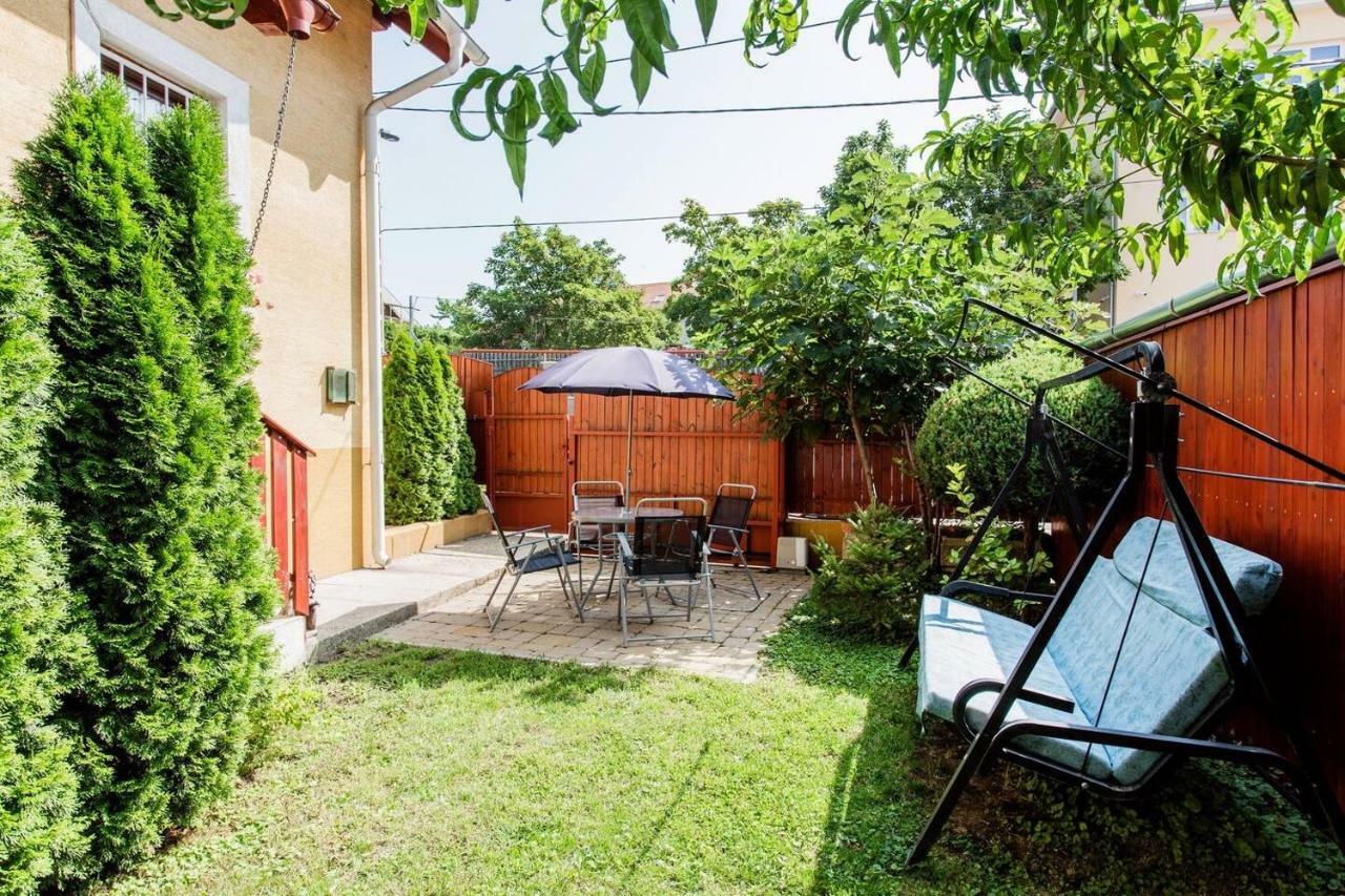 Luca Holiday House Budaors Bagian luar foto